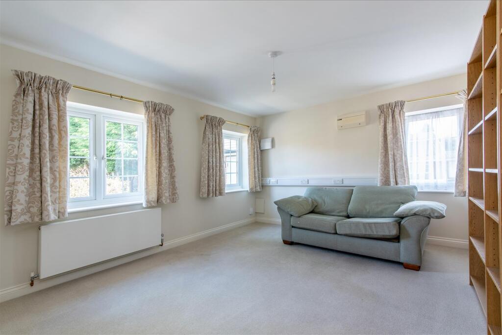 54 village rd-hi-24.jpg