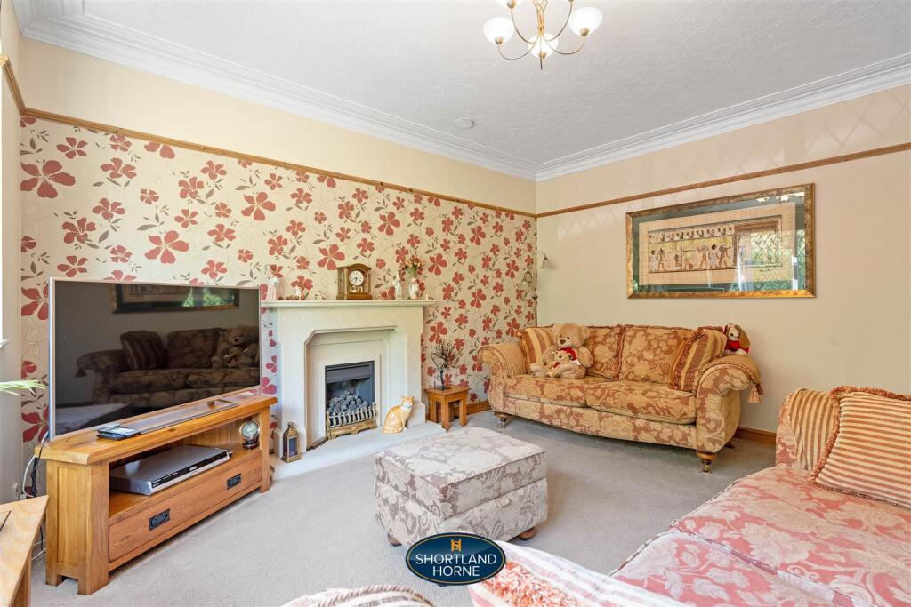 248 Canley Road (23 of 53).jpg
