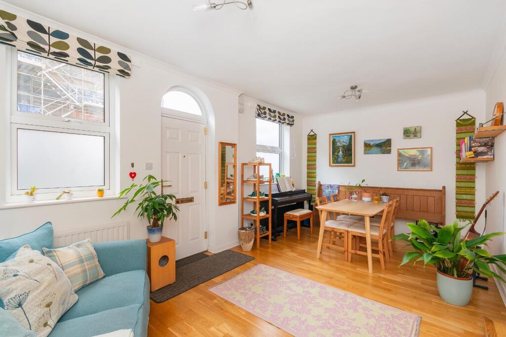 0W6RWW - Lounge Diner E.jpg