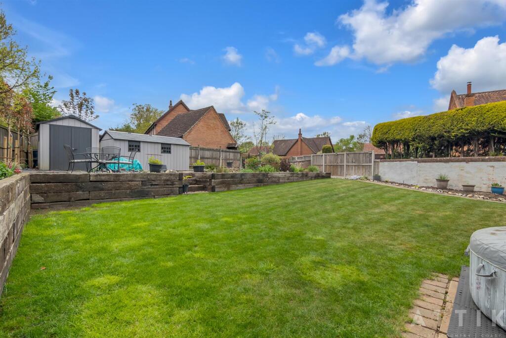 24 Newmarket Road, Norwich, NR46UE (14).jpg