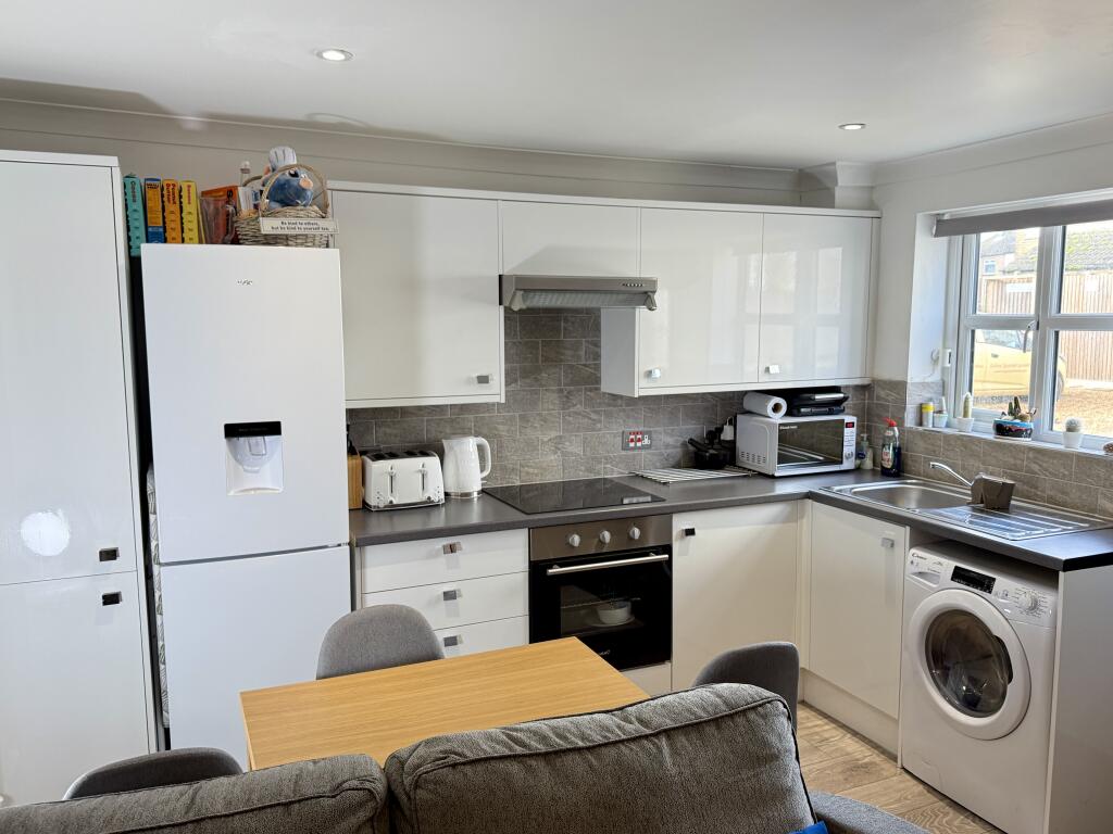 Living room/ Kitchen