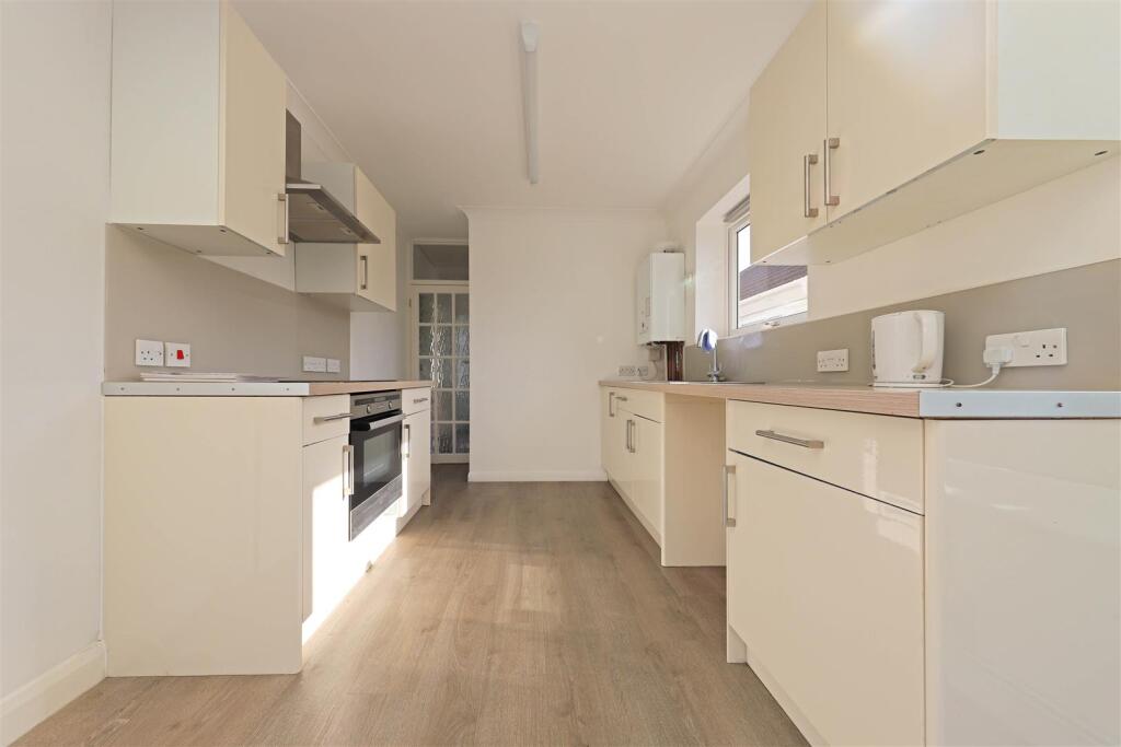 nicholas james newtimber kitchen_.jpg