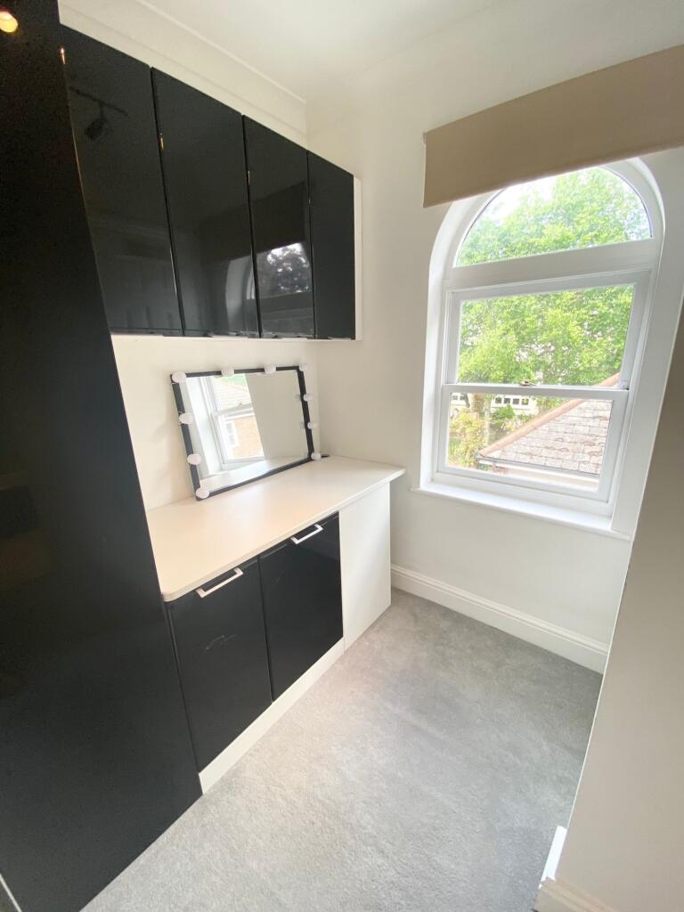 4 Office - Dressing area