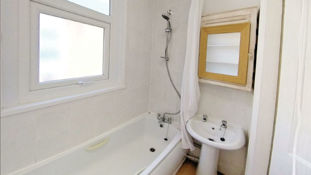 106 LORNE ROAD-06.png