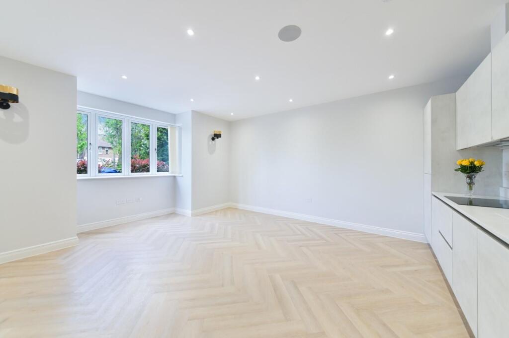 CHARTHAM HOUSE,FLAT  (1).jpg