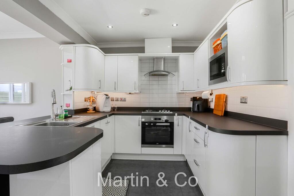 1488580129 - 90 A...