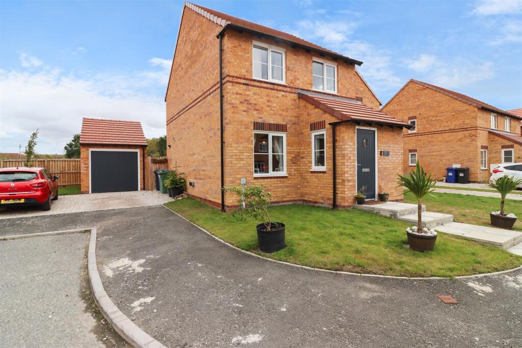 Swan Street, Poolsbrook