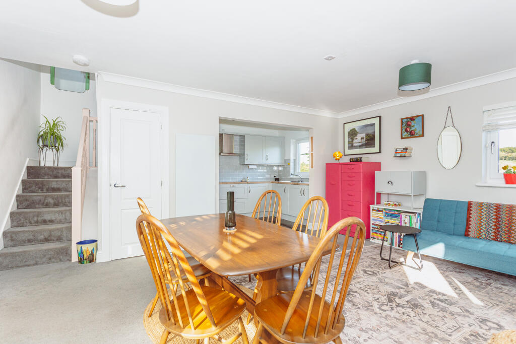 Kitchen &amp; Dining Area
