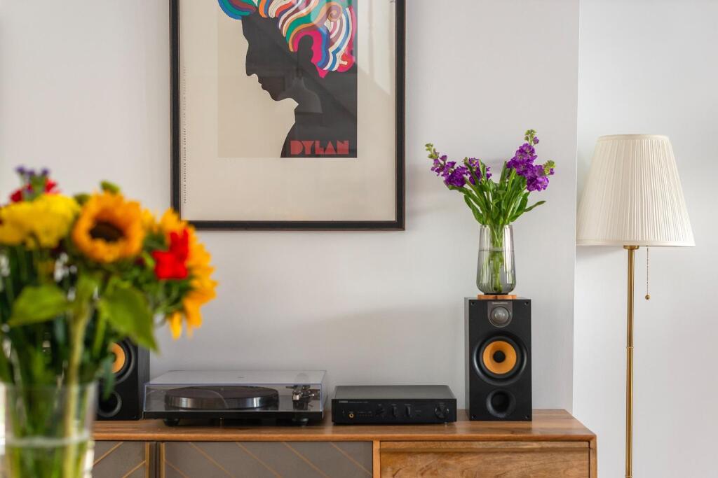 2H0RSW - Reception B.jpg