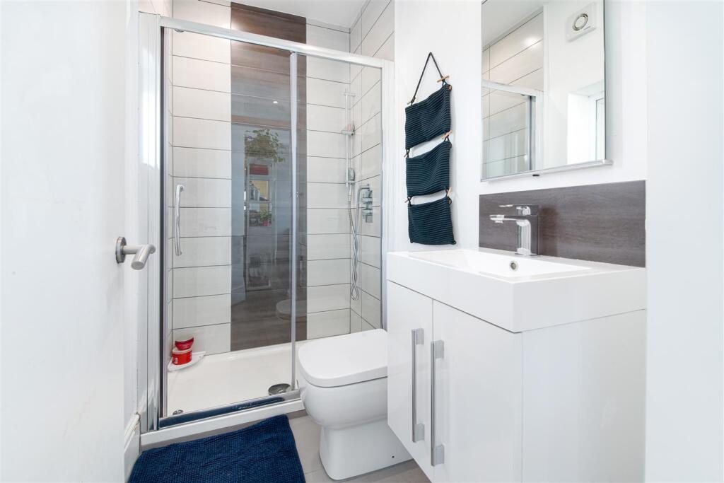 STAPELTON HALL ROAD, 3 N4--7.jpg