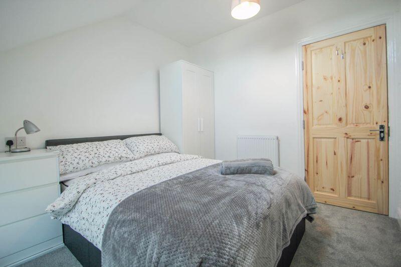 Bedroom Pic 1