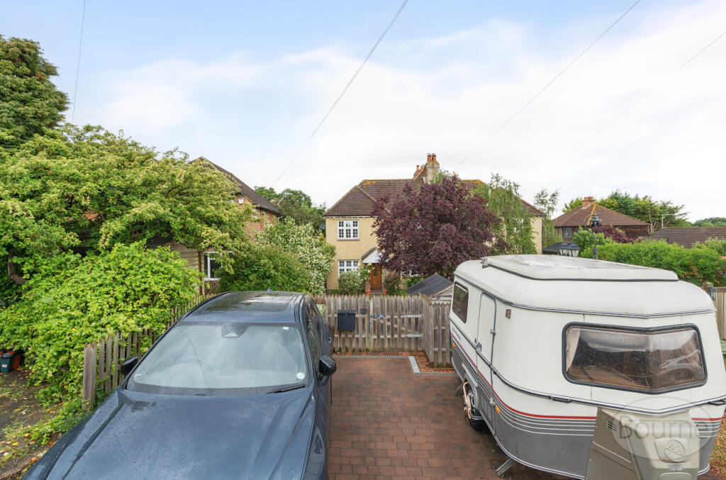 09876495-fd80-40e...