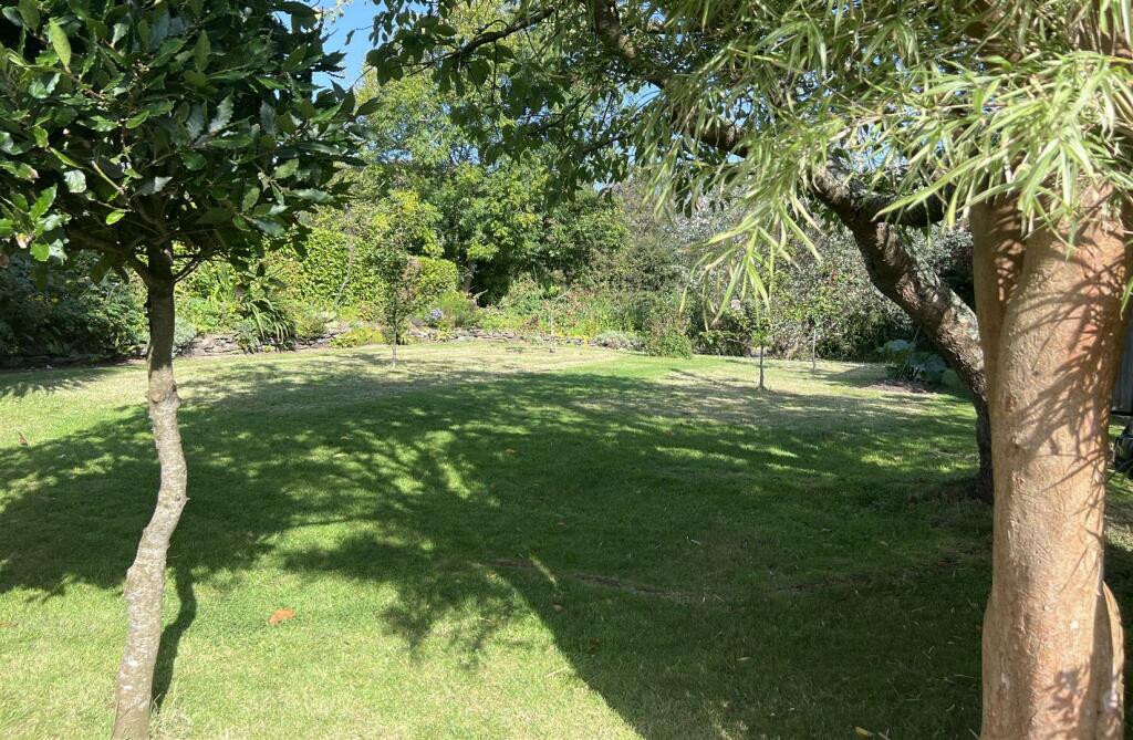 Garden, Garage, Parking