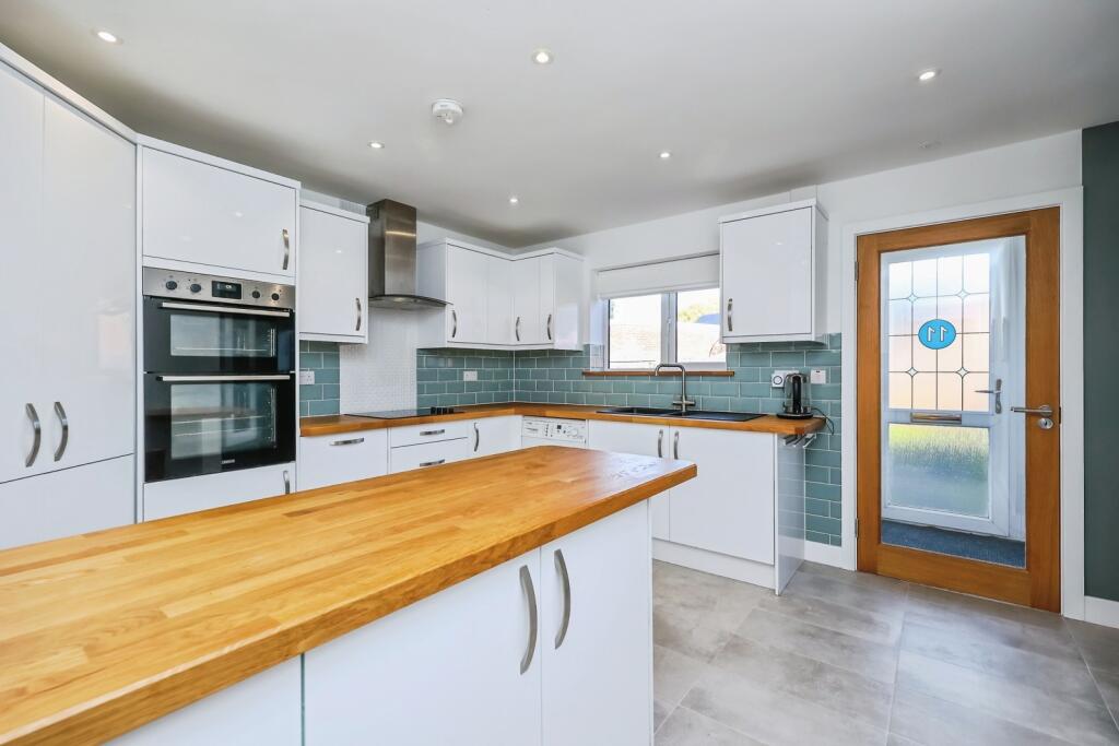Fittted Kitchen