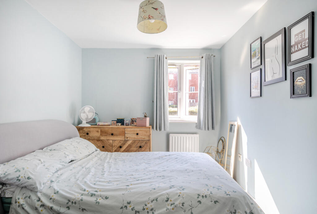 1327085-17-6889eb...