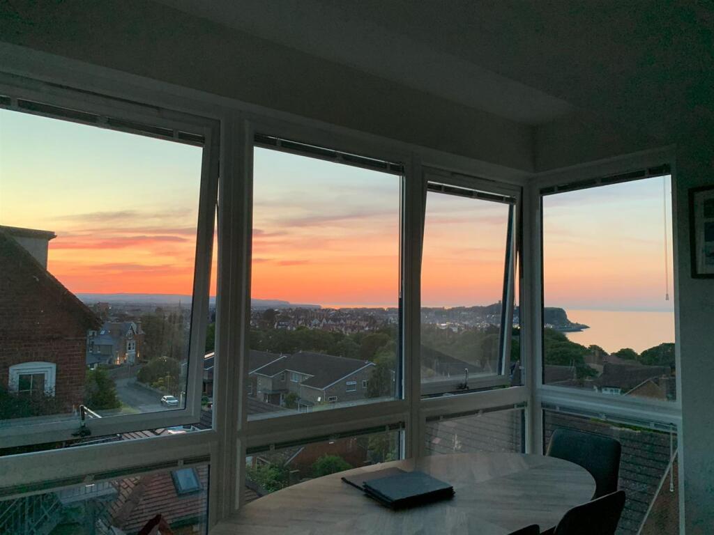 view3.jpg