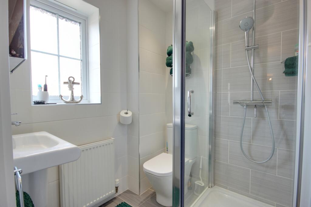 1 Bed 1 Master Ensuite