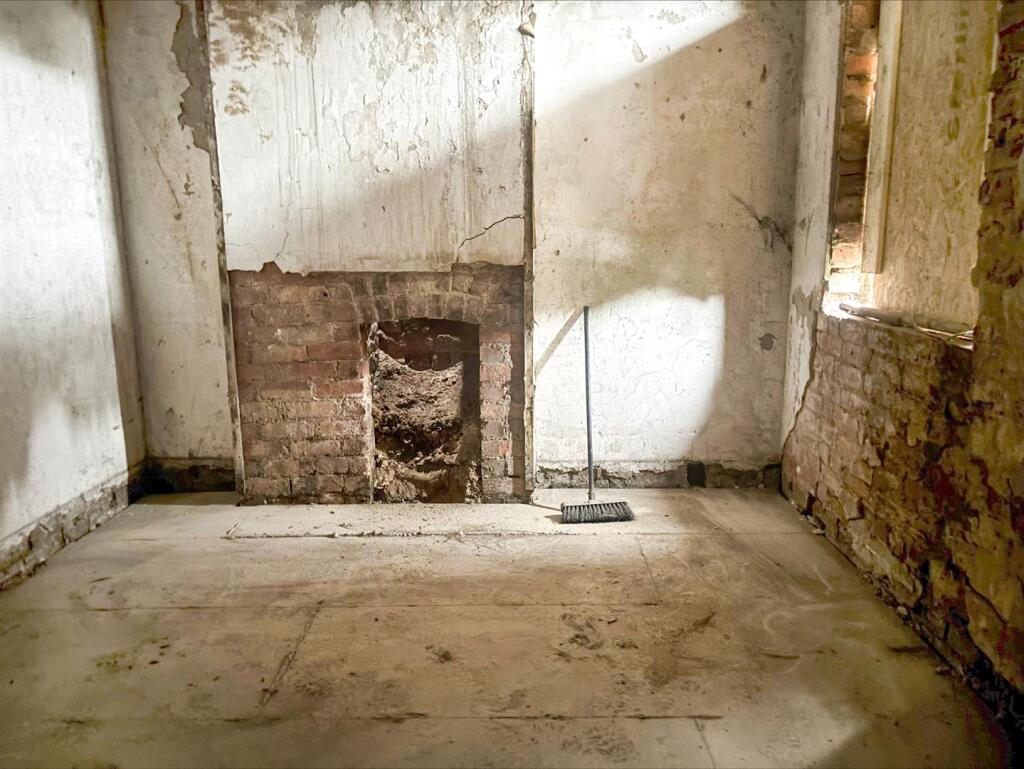 Front Bedroom