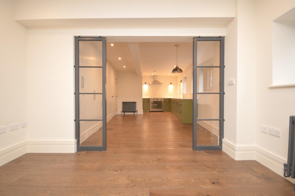 Open Plan Interna...