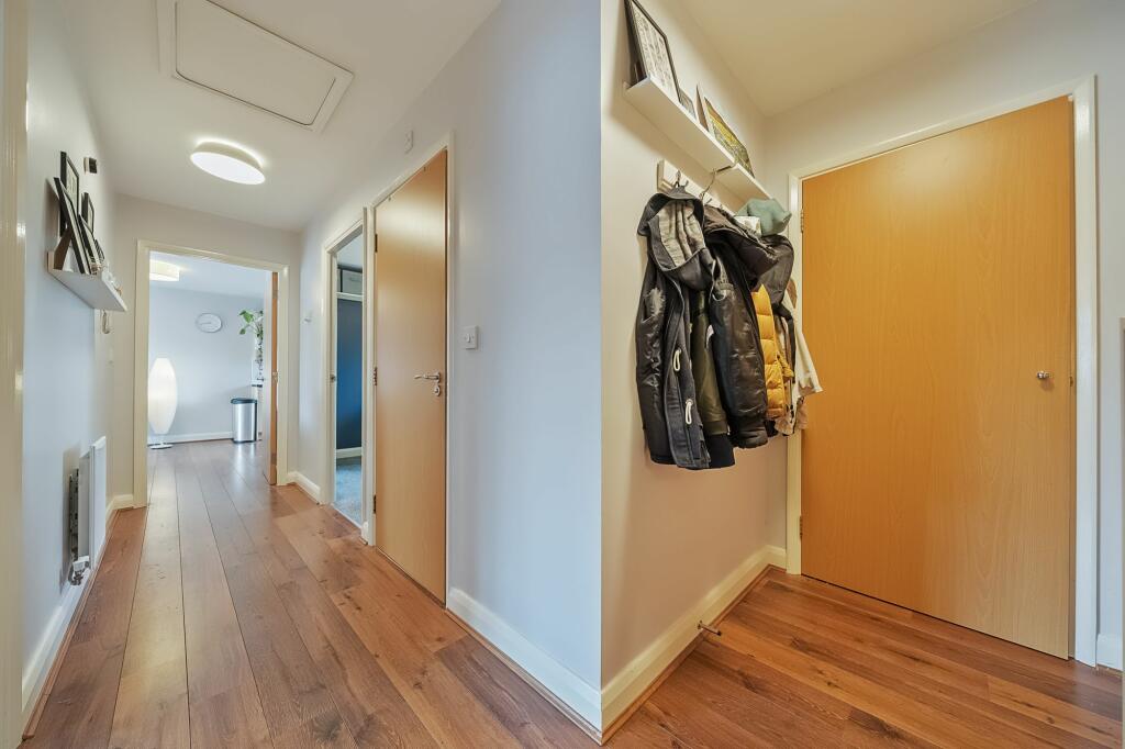 Entrance Hall (2)