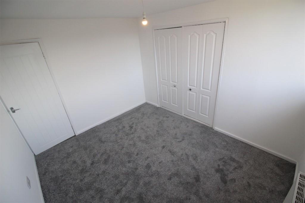 2nd Bedroom (c) 