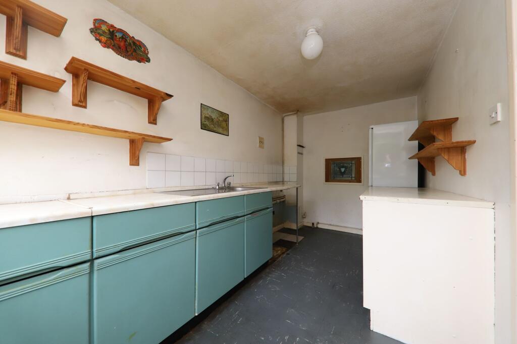 Kitchen (2)