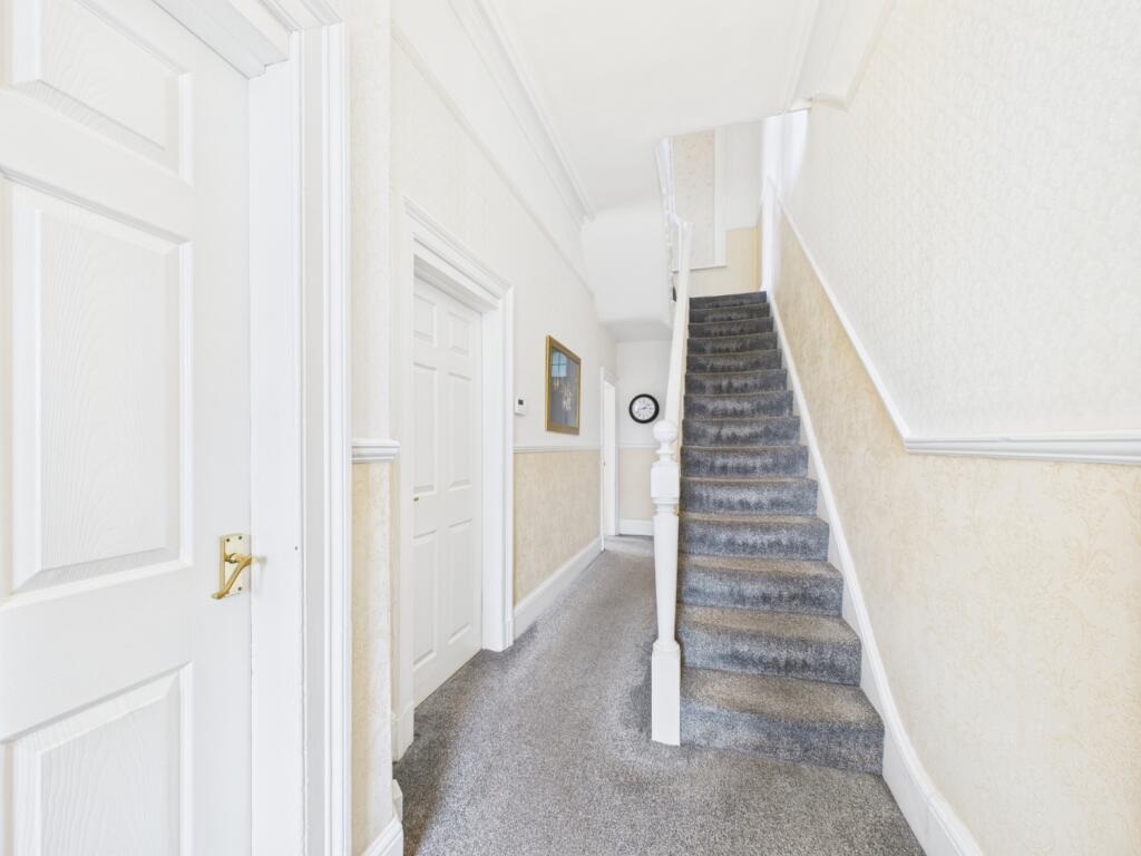 CAM02386G0-PR0133-STILL028