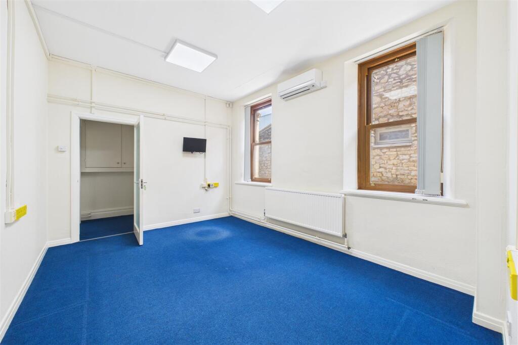 Wellsway House, 9, Wellsway Keynsham, B A N E S, B