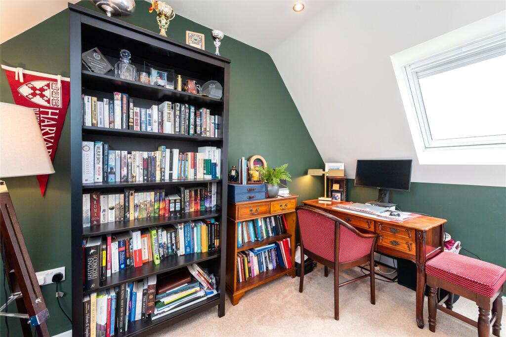 Bedroom 4/ Study