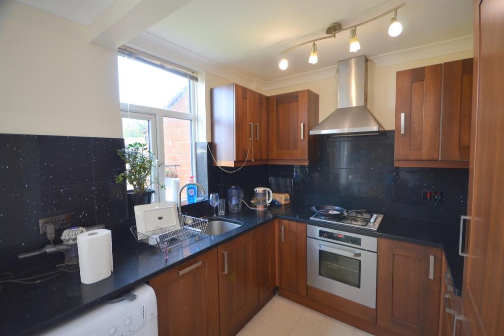 Kitchen/Dining Area