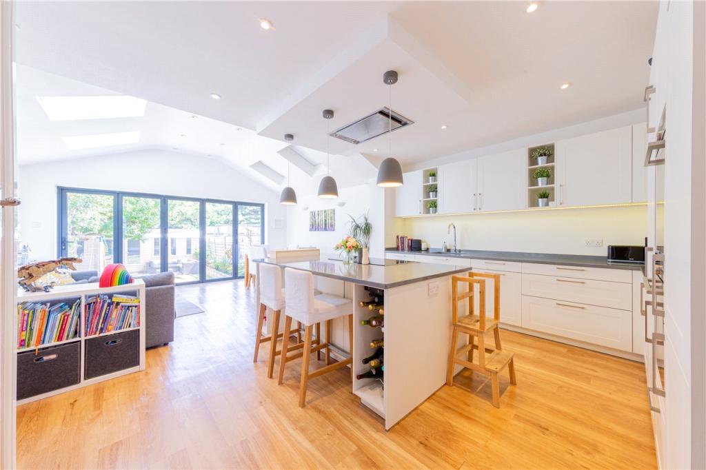 Kitchen/Reception