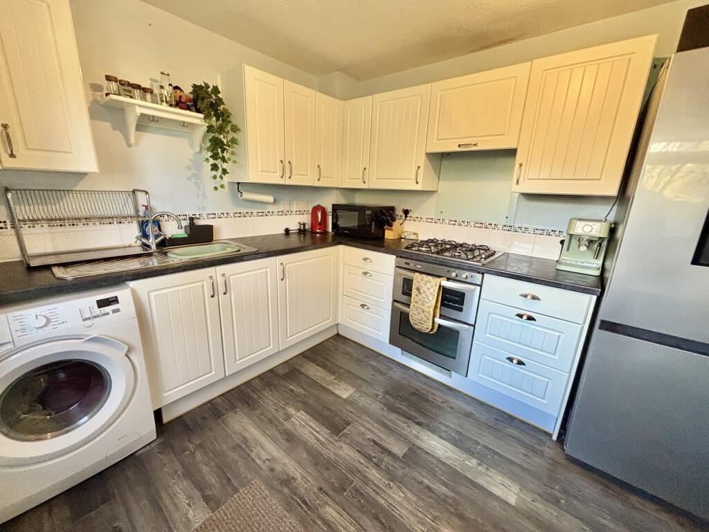 Kitchen / Breakfast Room