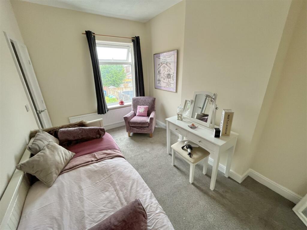 Bedroom 2 Aspect 3.jpg