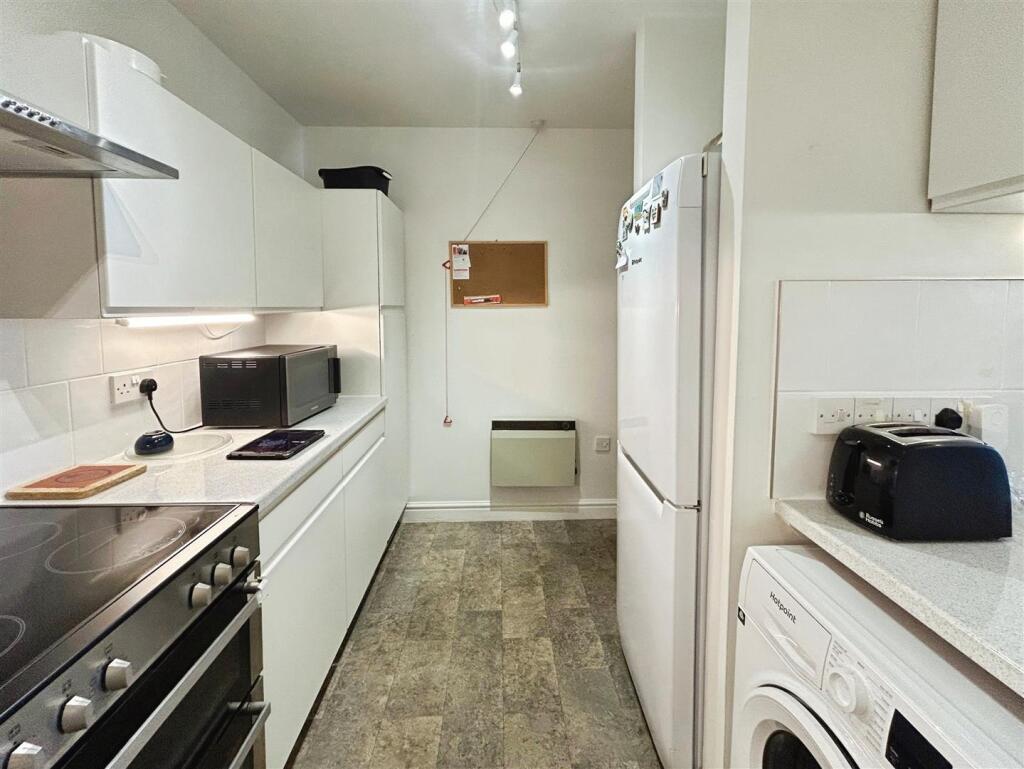 31f9b49e-E-4603-9D59-D48810B2FB8B-8502-00000587EED