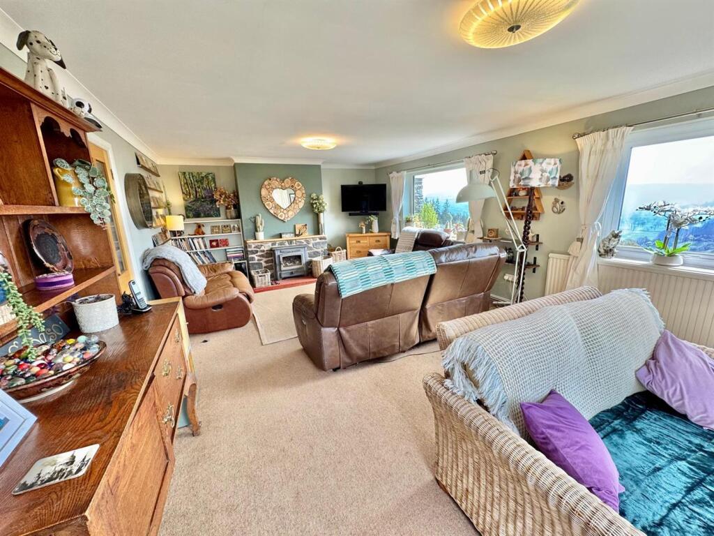 PHOTO-2025-04-07-09-41-02 (5).jpg