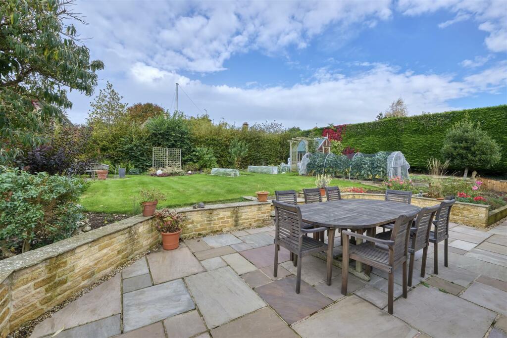 4 Meadowgate Woodnewton-1 (2).jpg