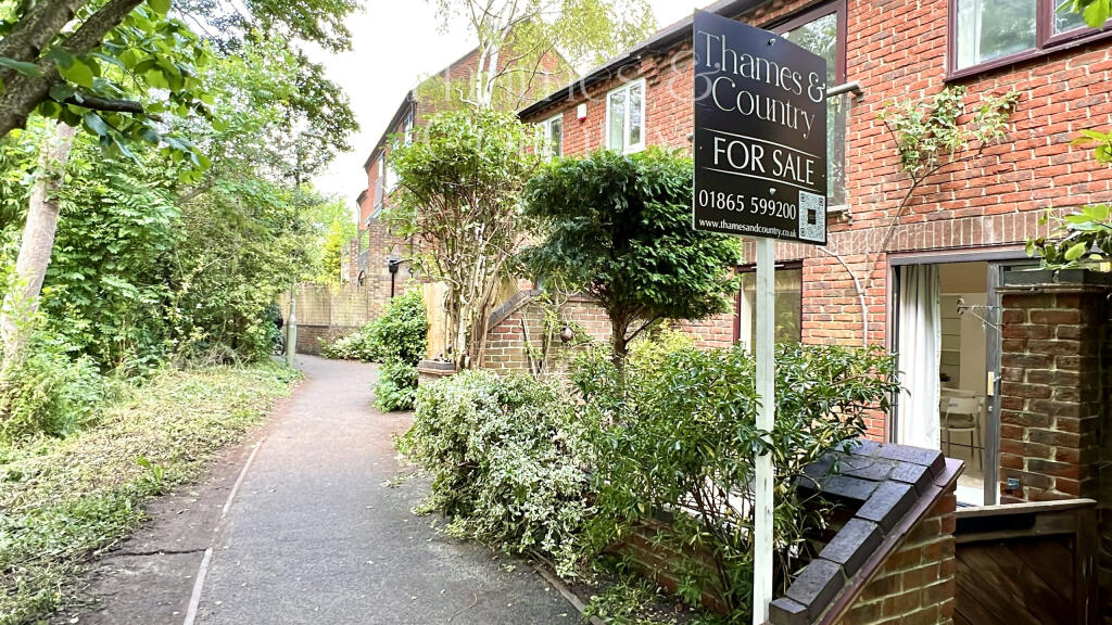 Footpath back of property