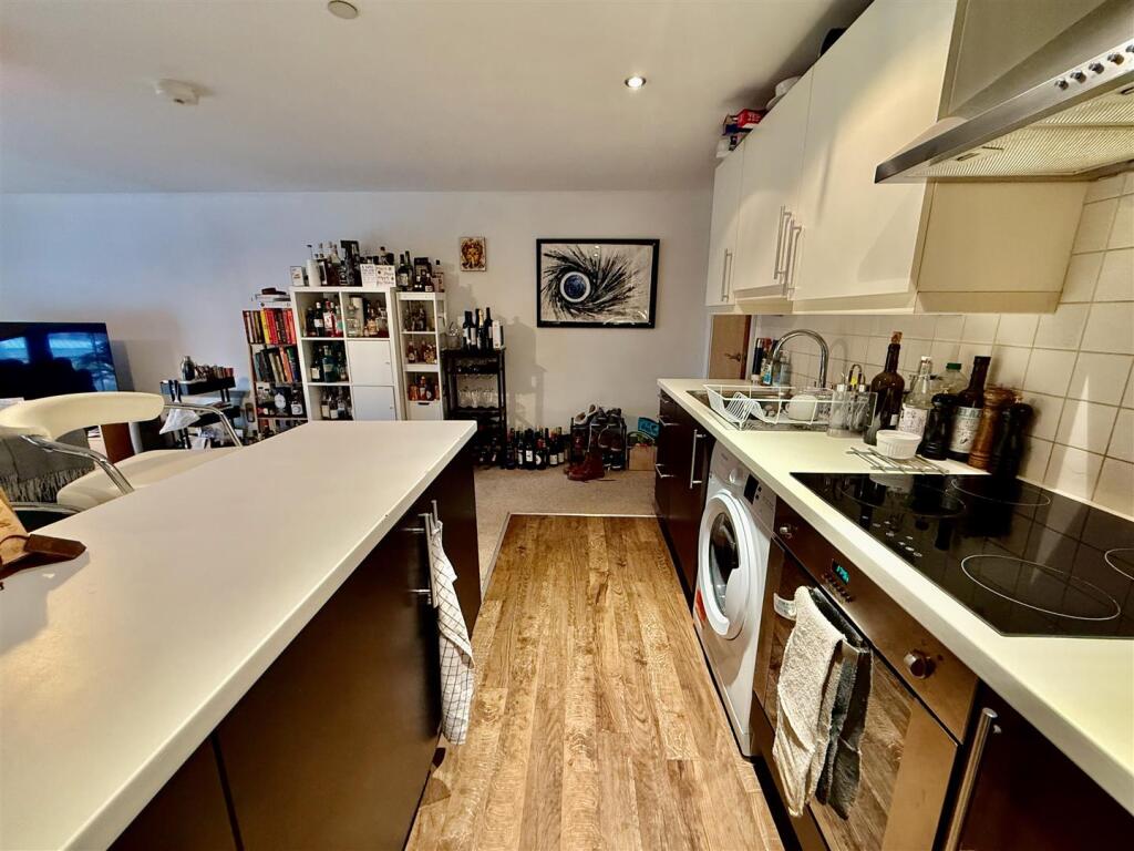 LOUNGE/KITCHEN/DINER