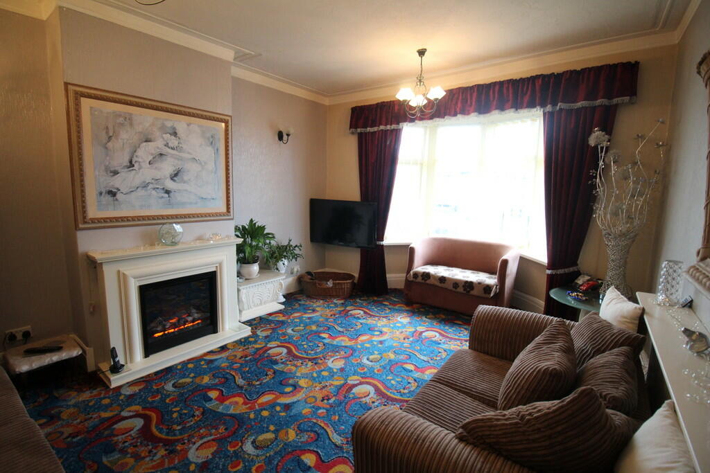 Living Room / 2nd...