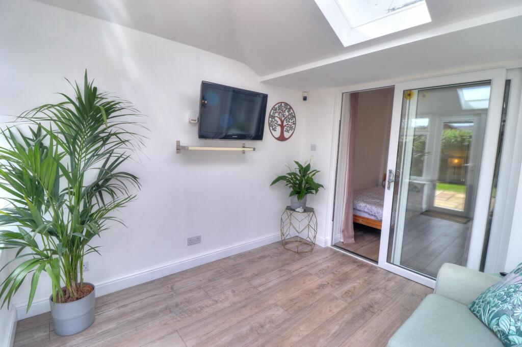 Conservatory/Sun Room
