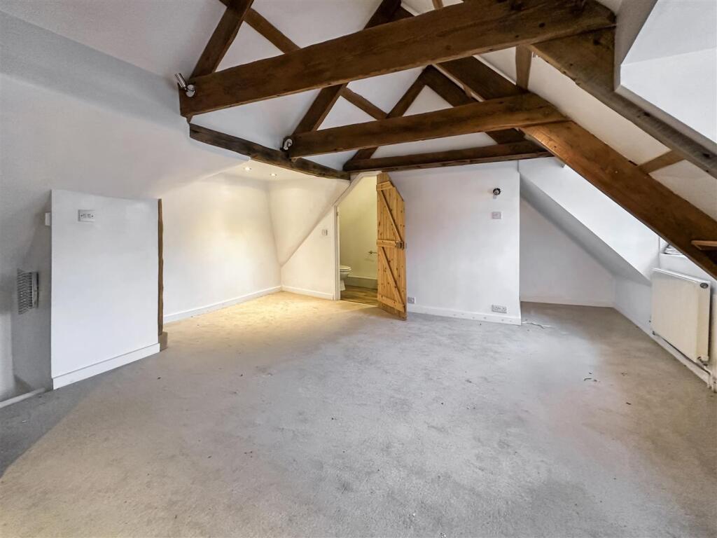 Bedroom Ensuite.jpg
