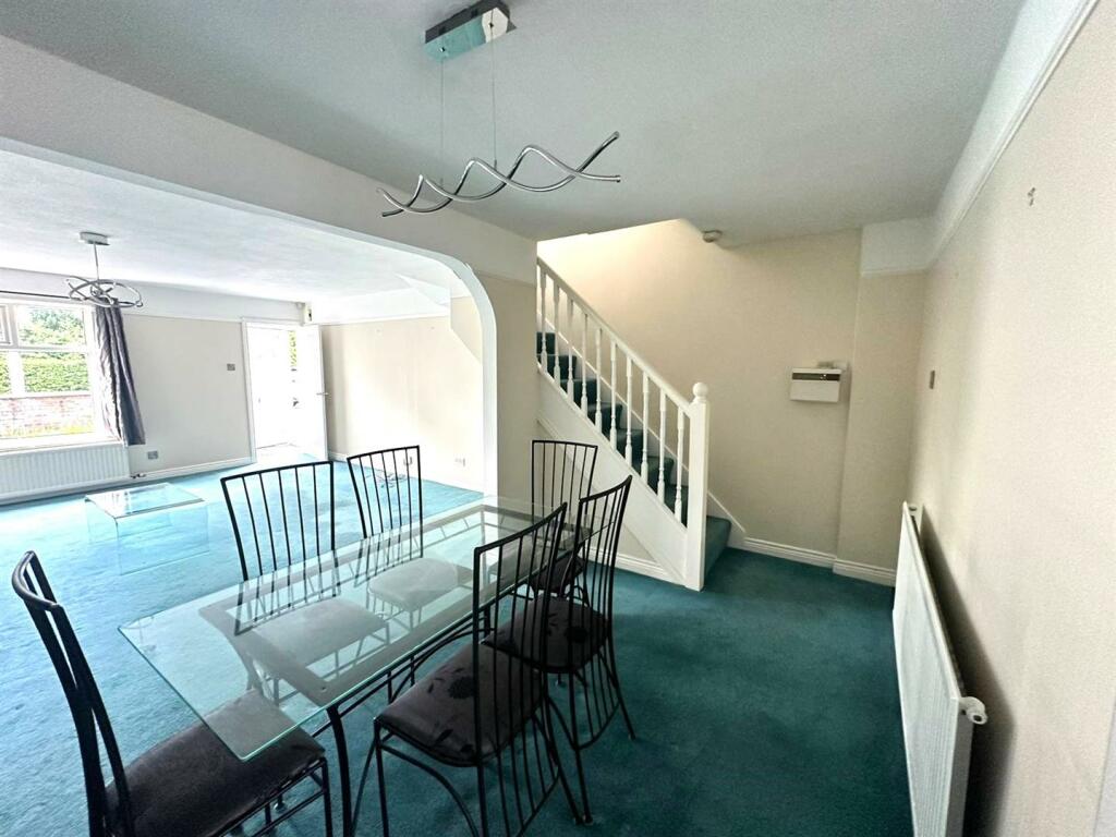 WhatsApp Image 2024-05-17 at 12.33.01 (10).jpeg