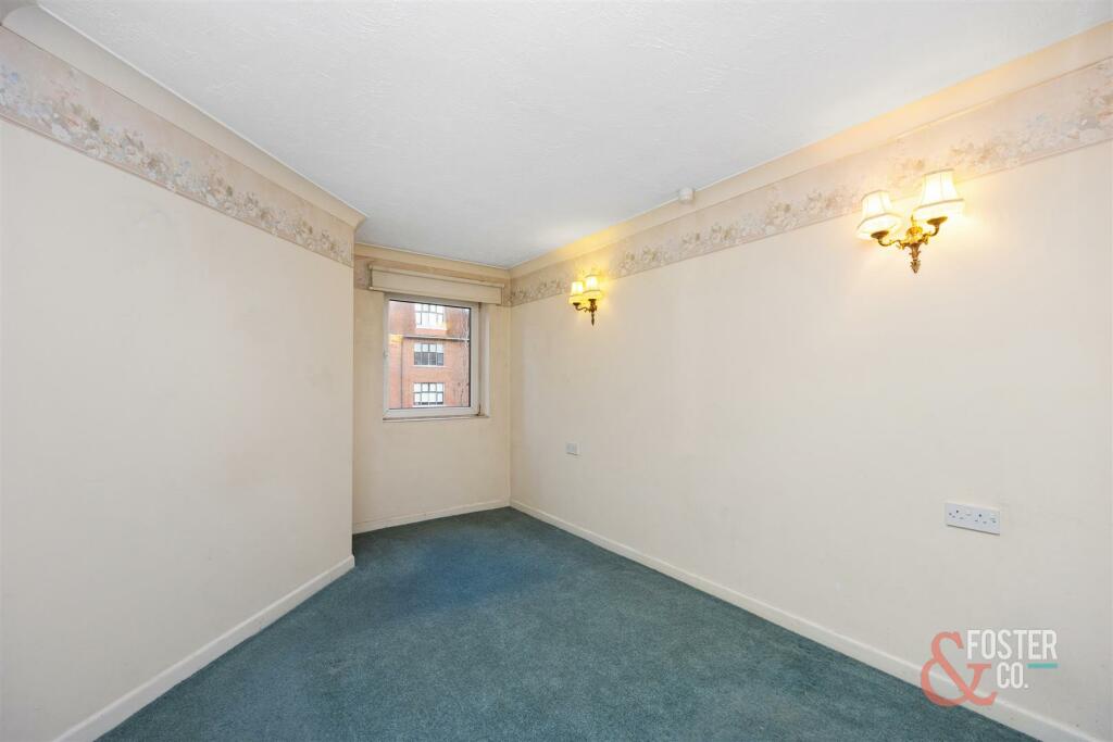 Amber Court_29_003.jpg