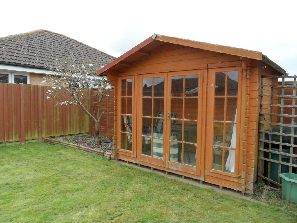 SUMMERHOUSE
