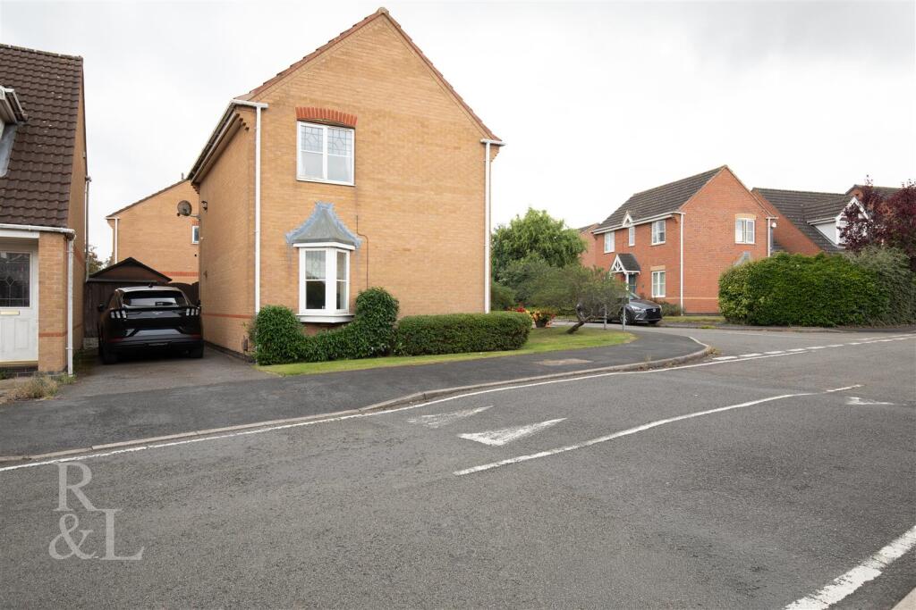 1 Glenalmond Close (19).jpg