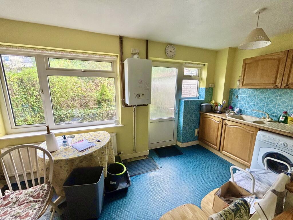 Kitchen/ dining room