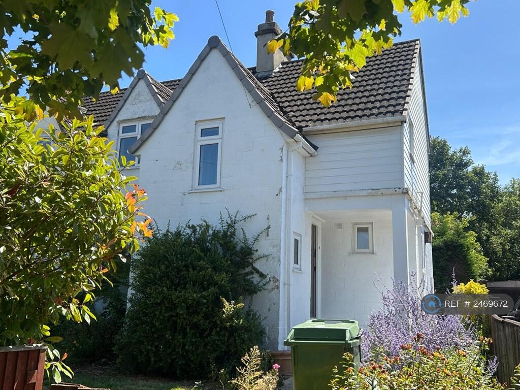 Refurbished 3 Bedroom House In St Marks 