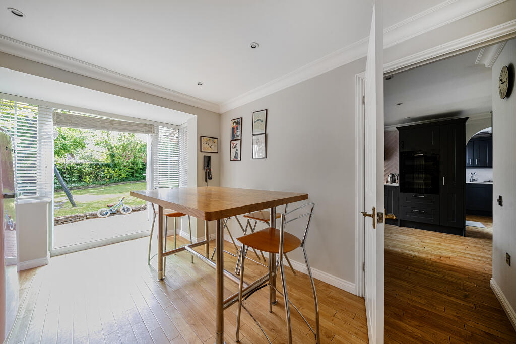 31681c8ada69a511289305arw31