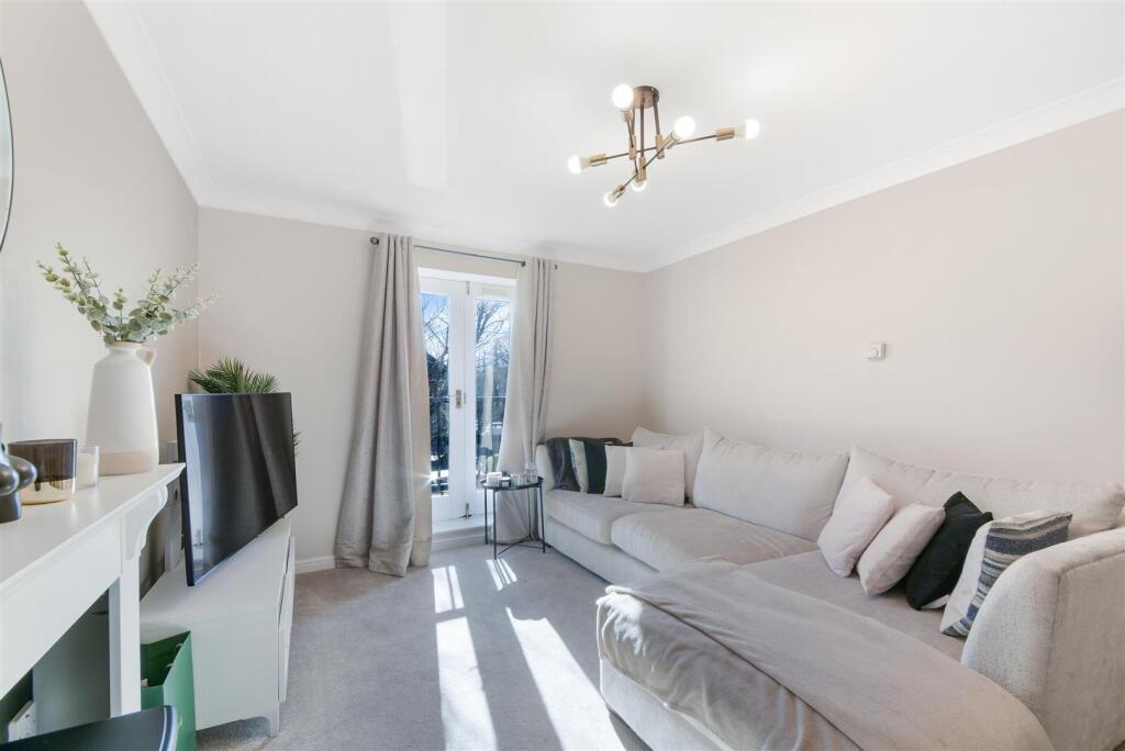 LYME REGIS COURT,4 (14).jpg