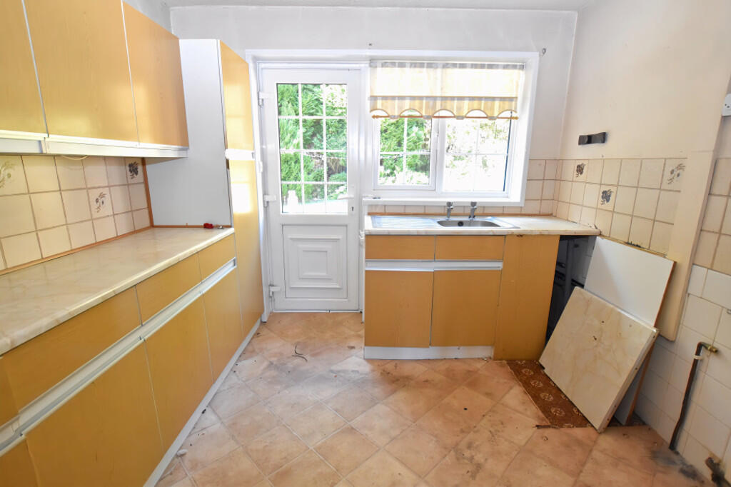 Kitchen 2